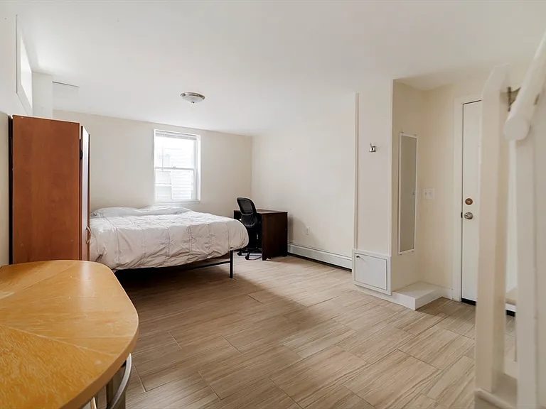 55 Waterhouse St #55 — Photo 16