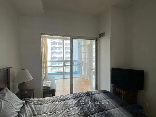 1121 Bay St #1505 — Photo 10