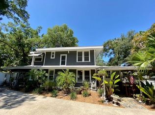 304 Arlington Ave E, Oldsmar, FL 34677