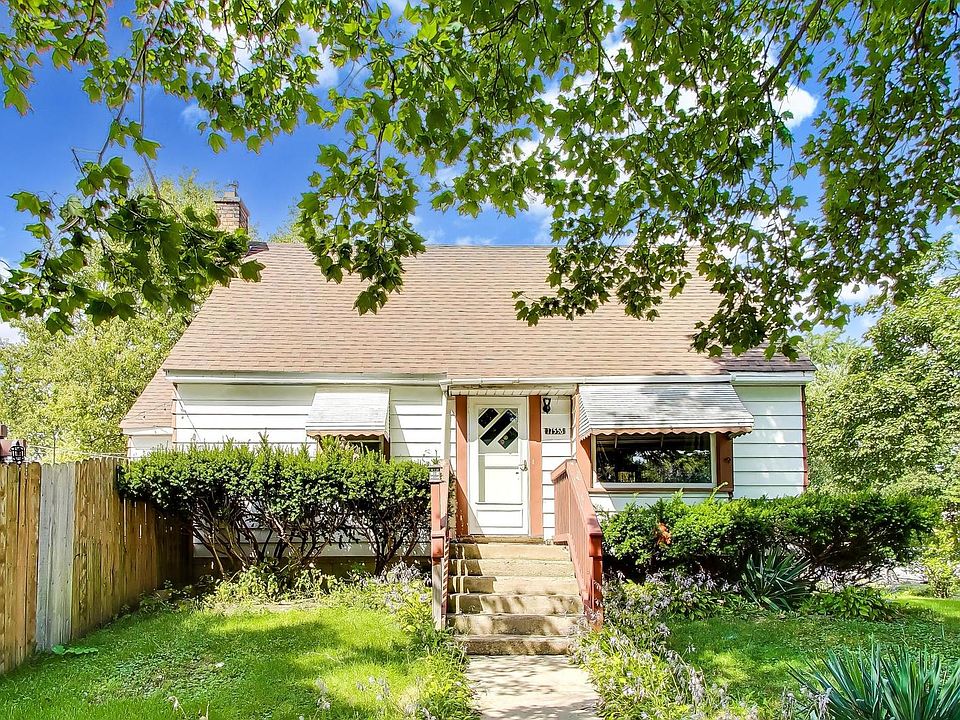 1st image of 17558 Community St