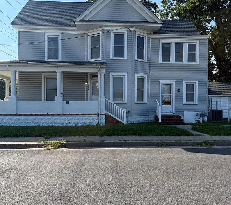 301 Washington St #1