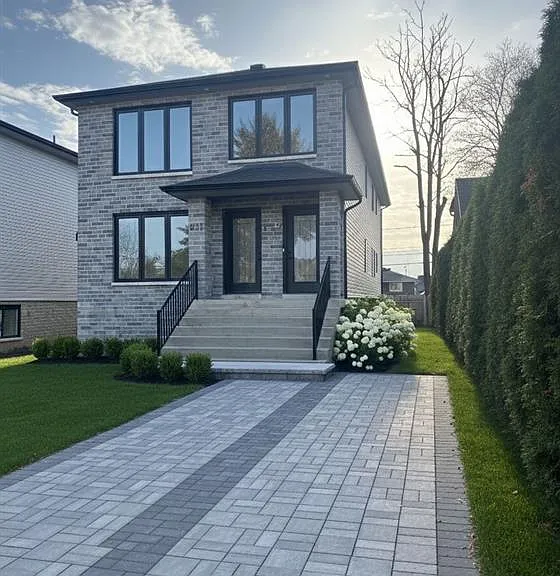 655 Stanley St — Photo 1