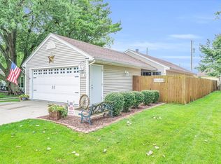 510 E Maple St, Ogden, IL 61859