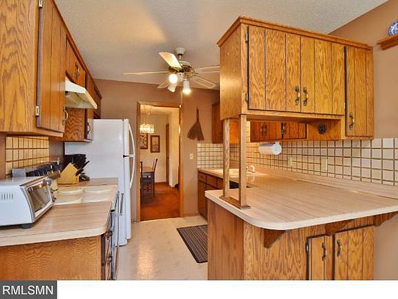 5th image of 11842 Vintage St NW