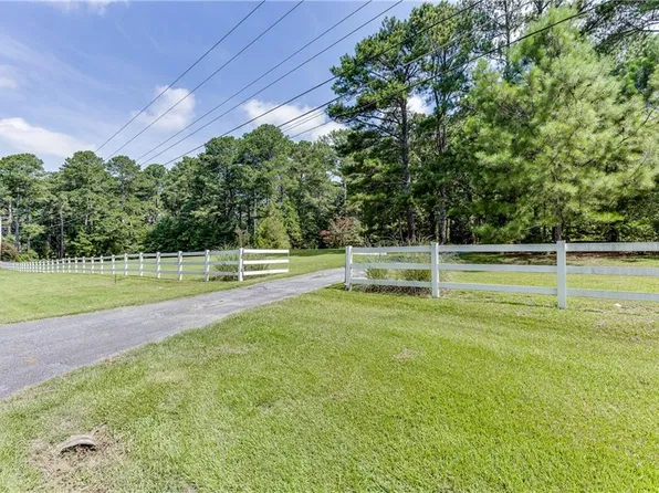 3741 Rosebud Rd, Loganville, GA 30052