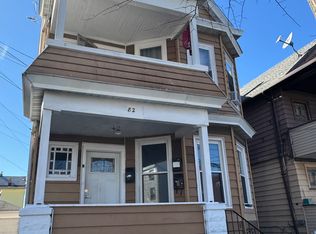 82 E 18th St FLOOR 3, Paterson, NJ 07524