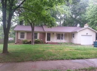 404 Northclift Dr, Raleigh, NC 27609