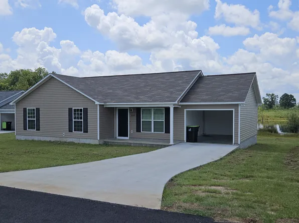 1009 Evergreen Ln, Douglas, GA 31533