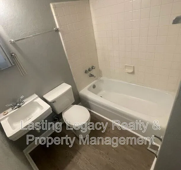 1134 Conley St #D — Photo 6