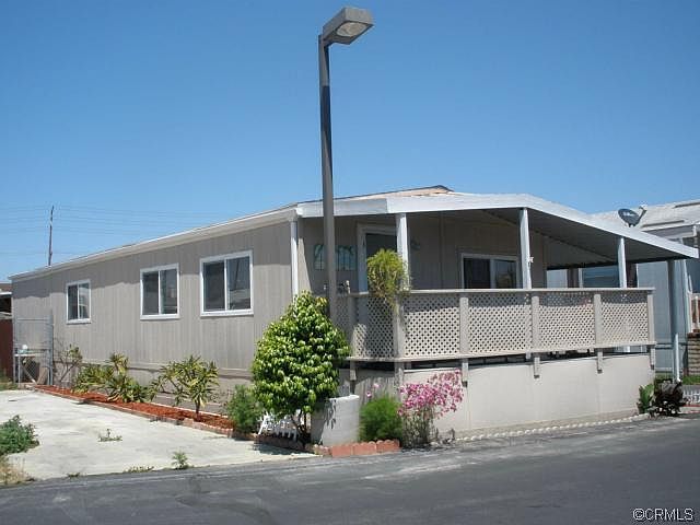 1st image of 7652 Garfield Ave Space 27