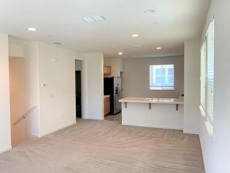 1583 Mercado Way — Photo 3