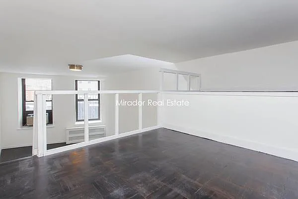 Rented by Mirador Real Estate | media 35