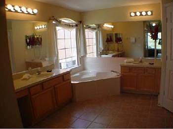 3rd image of 1708 Islebrook Dr