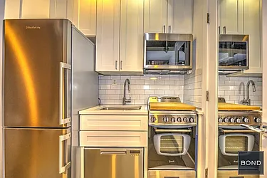 Rented by Bond New York