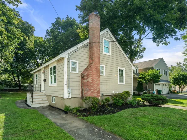 26 Elliott St, Reading, MA 01867
