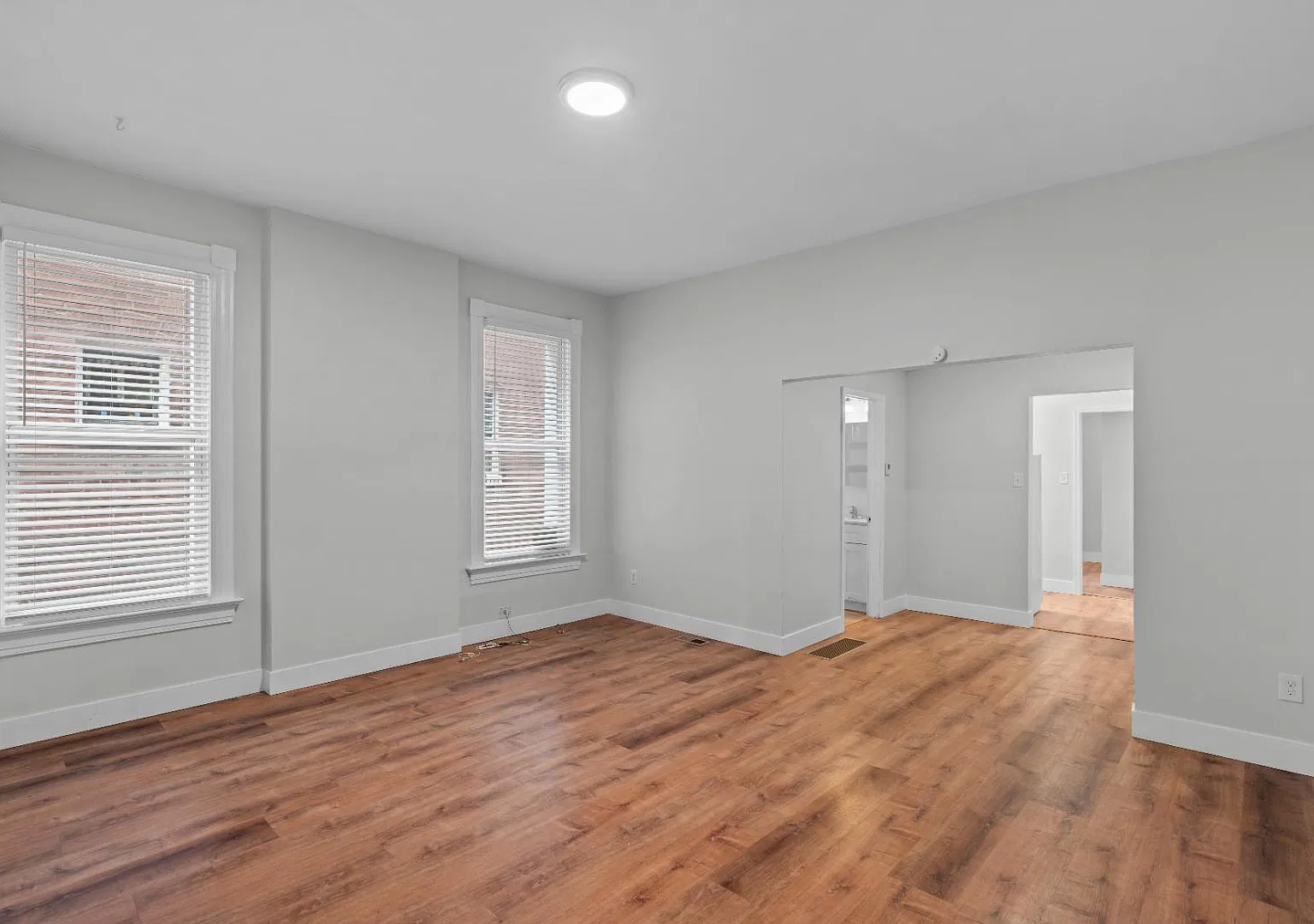 3437-3439 Dunnica Ave - 3439 B Dunnica Ave — Photo 4