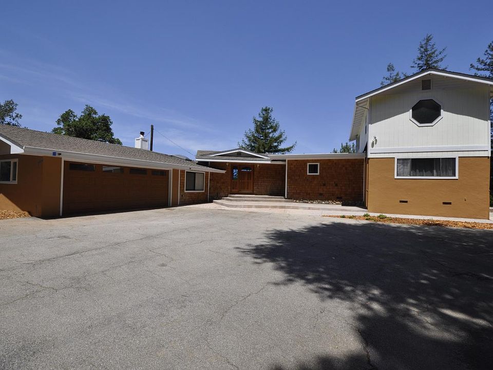 1st image of 103 Bel Air Dr