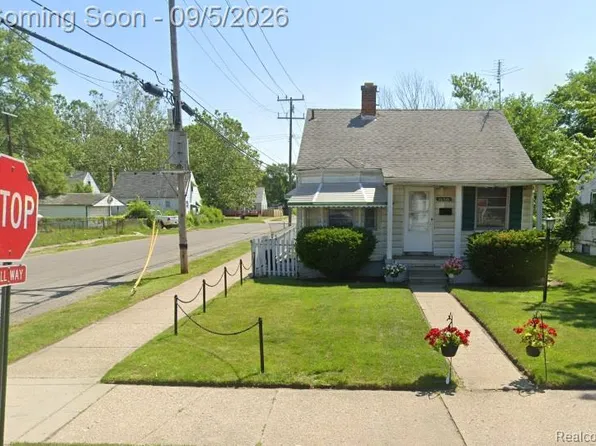 20320 Dresden St, Detroit, MI 48205