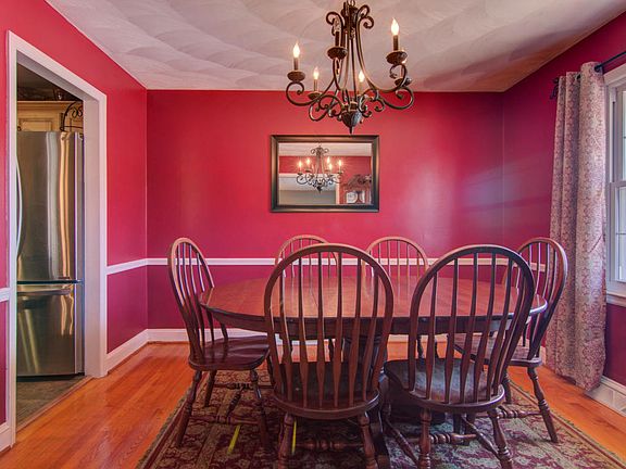 4th image of 449 Aragona Dr