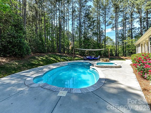 2nd image of 205 Streamwood Rd