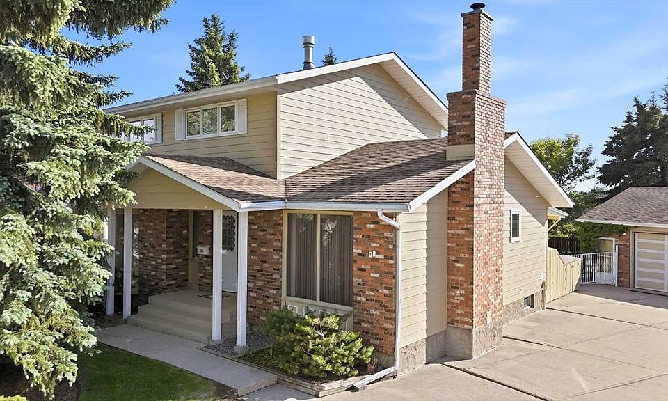 1st image of 91 NE Hill Cres