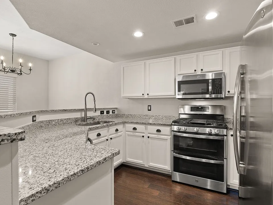 6800 Vista Del Norte Rd NE #1224