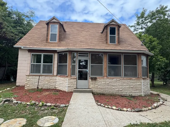 440 E Park St, Du Quoin, IL 62832