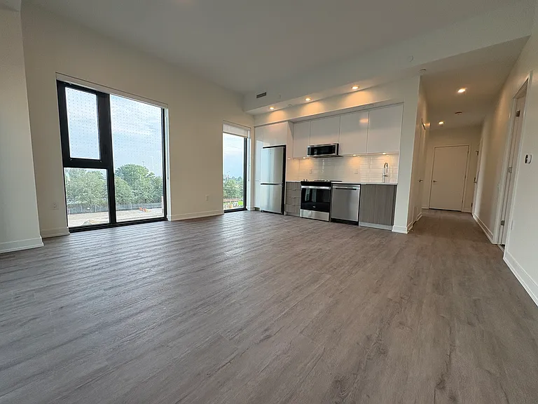 25 Gibbs Rd — Photo 83