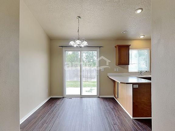 5th image of 868 Red Fern Dr