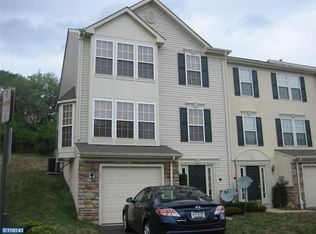121 Brookview Ln, Pottstown, PA 19464