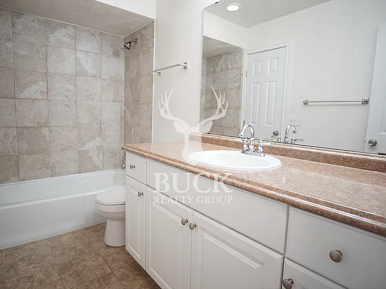 6803 Woodlake Dr — Photo 22