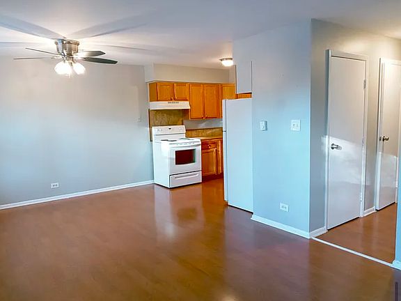 2nd image of 474 W 14th Pl #7