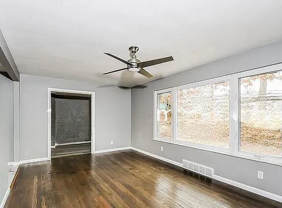 2nd image of 4552 Du Bourg Ln