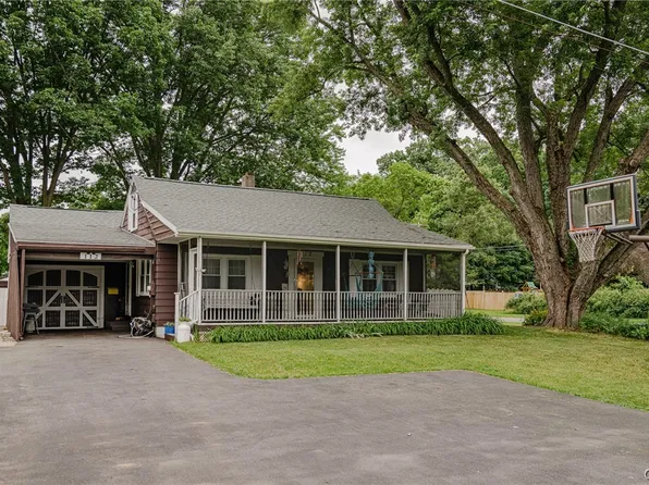 112 Williams St, North Syracuse, NY 13212