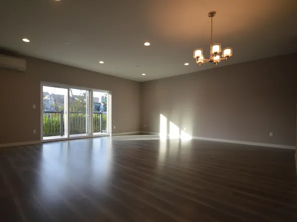 1540 NE 175th St, Seattle, WA 98155