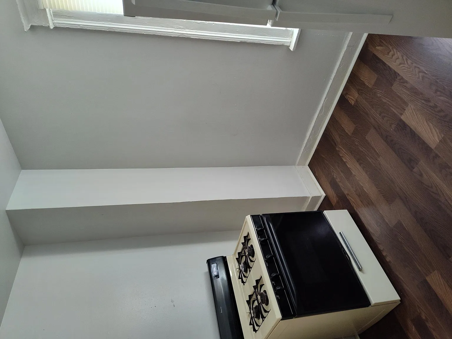 2 bed, 1500 sqft, $900 — Photo 3