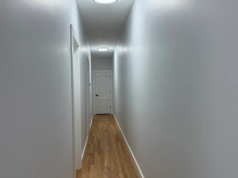 454 Newfield Ave #1 — Photo 6
