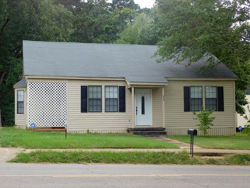 1st image of 2835 N Church Ave