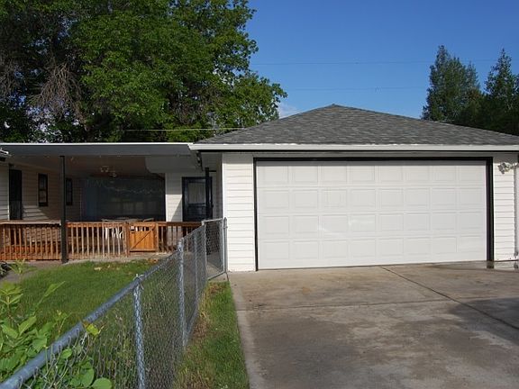 detached garage