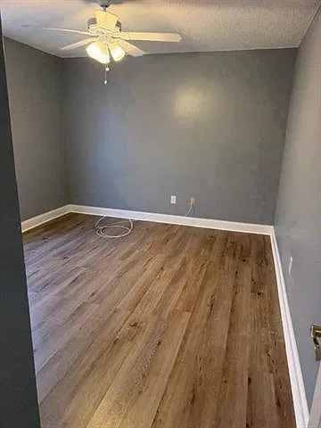3 bed, 2.0 bath, 2600 sqft, $1,600 — Photo 4