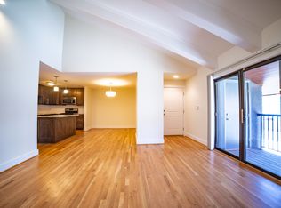 4060 McGee St APT 12, Kansas City, MO 64111