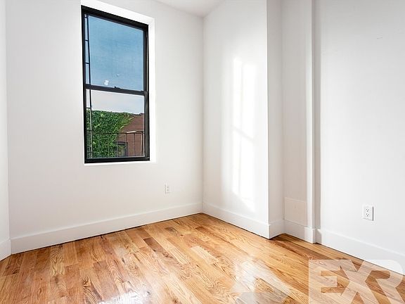 5th image of 378 Lewis Ave #O6k
