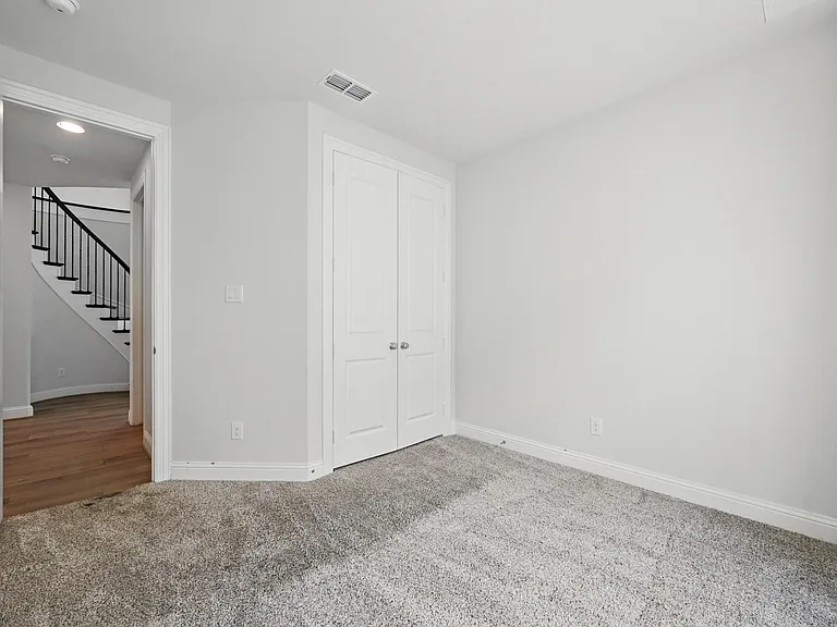 3010 Barefoot Ln — Photo 38