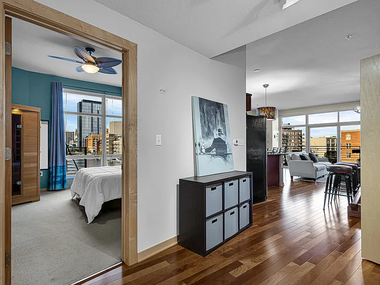 106 W Seeboth St #407 — Photo 18