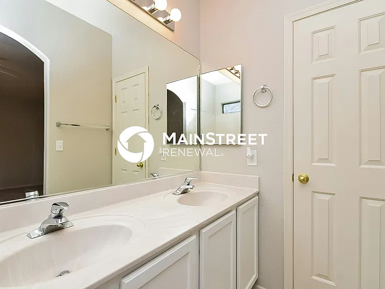 Main Bathroom