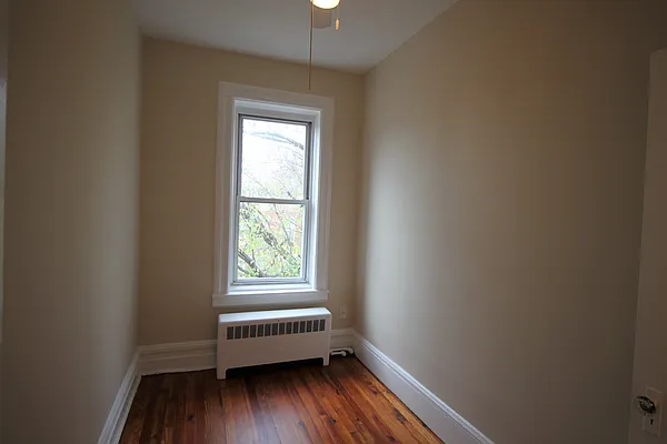 Rented by Douglas Elliman | media 25