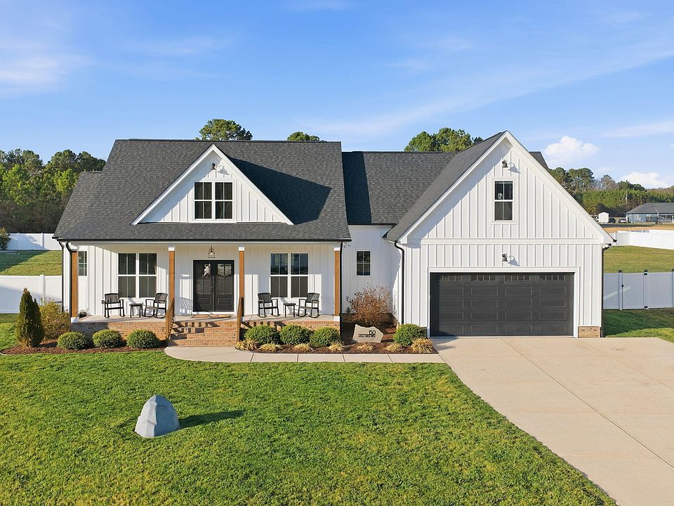 1st image of 150 Eagle Chase Dr