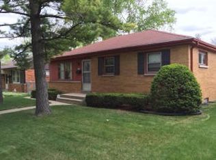 7737 W Luscher Ave, Milwaukee, WI 53218