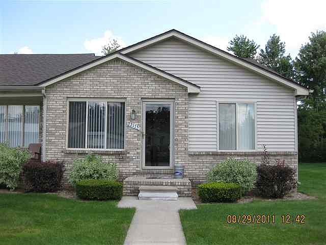 1st image of 22175 Glenwood Rd