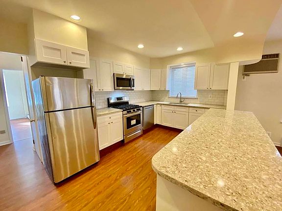 5th image of 1018 74th St #1